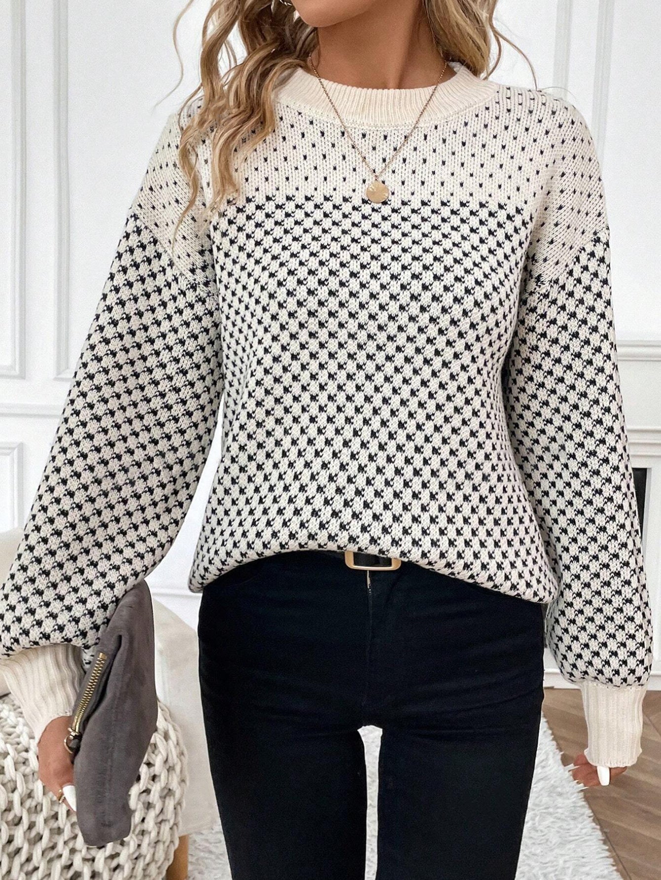 NOVAÉ  – Relaxed Geo Pullover