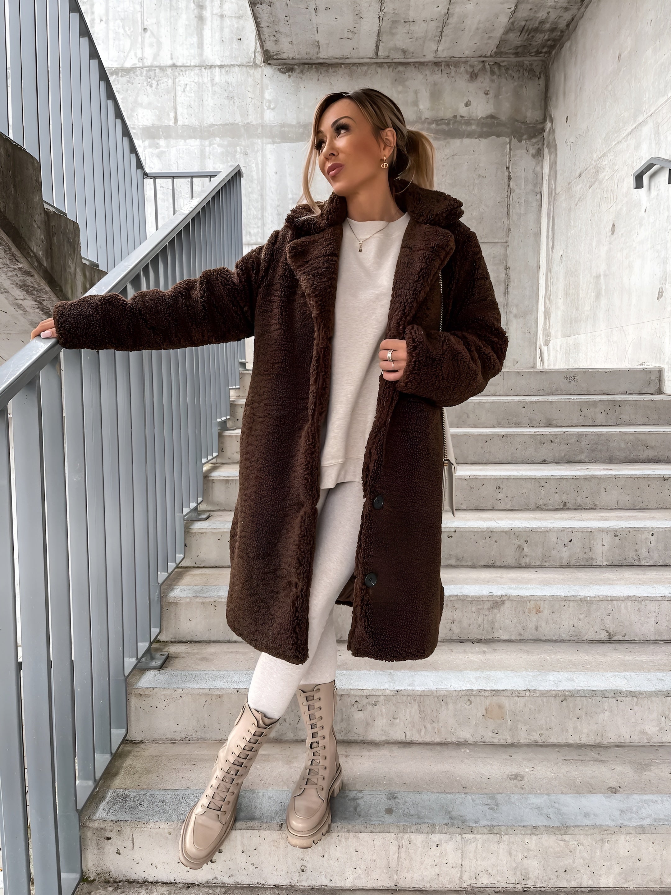 Daniella | Pluche Mantel